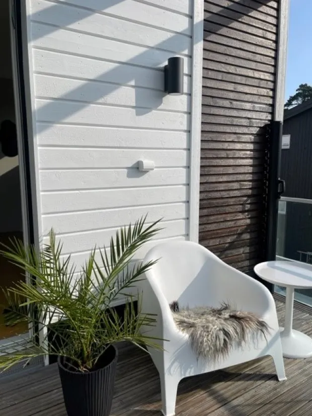 Brussel utelampe vegg IP44 23cm grå
