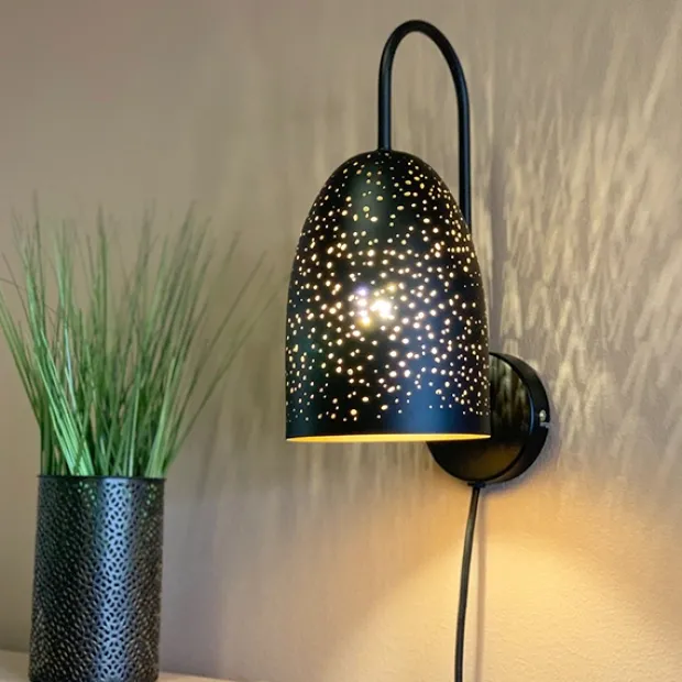 Clint New vegglampe 12cm sort