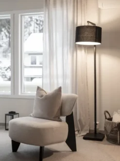David gulvlampe 175cm sort