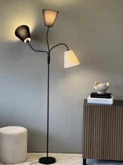 Felicia Trio gulvlampe uten skjermer 3lys 150cm sort