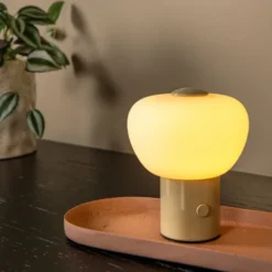 Gustav LED oppladbar bordlampe 9,5cm beige