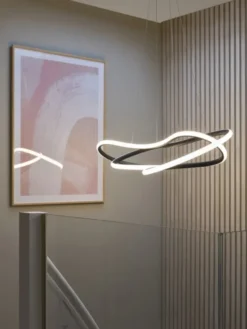 Infinity LED taklampe 112cm sort