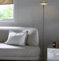 Joakim LED oppladbar gulvlampe 135cm beige