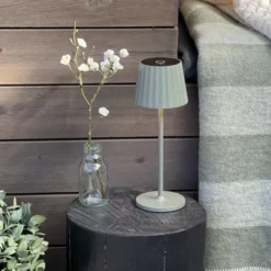 Juli LED oppladbar utelampe bord IP65 29cm grønn
