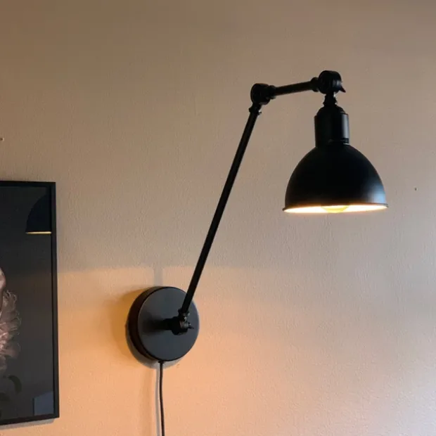 Kalle vegglampe 55cm sort