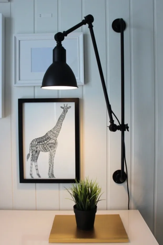 Karlsson vegglampe 82cm sort
