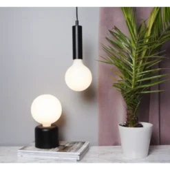 LED E27 globe 12,5cm 5W dimbar hvit