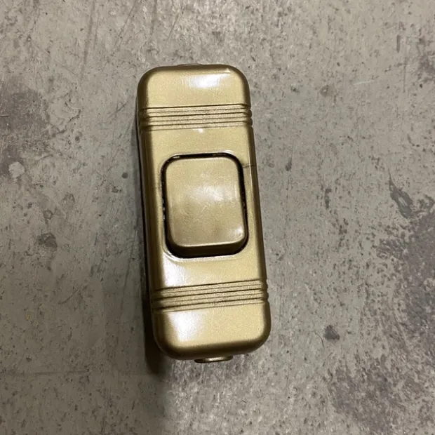 Ledningsbryter bronse
