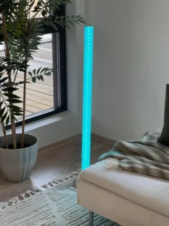 Leia LED gulvlampe 104cm RGB flerfarget