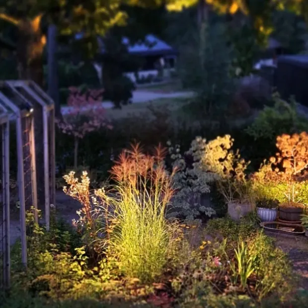 Luna LED utelampe spot IP65 grå