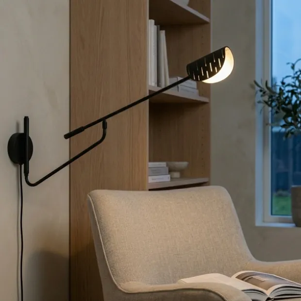 Lunar Arc vegglampe 30,5cm sort