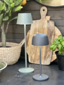 Mars LED oppladbar utelampe bord IP65 28cm grå