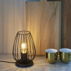 Newtown bordlampe 23cm sort