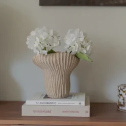 Saguaro vase 23,5cm beige