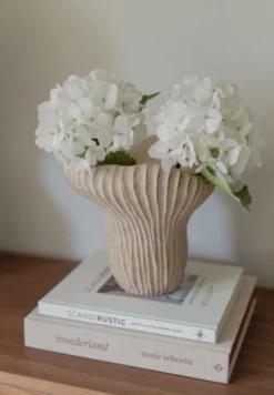 Saguaro vase 23,5cm beige