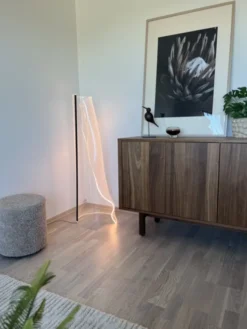 Shape LED gulvlampe 120cm klar