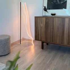 Shape LED gulvlampe 120cm klar