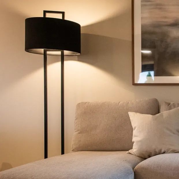 Skeikampen gulvlampe 168cm sort