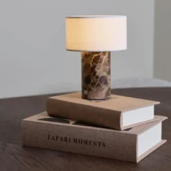 Tingeling marble LED oppladbar bordlampe 20cm brun