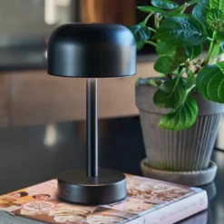 Touch LED oppladbar bordlampe 25cm sort