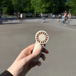 Vifte Mini oppladbar 11,5cm beige